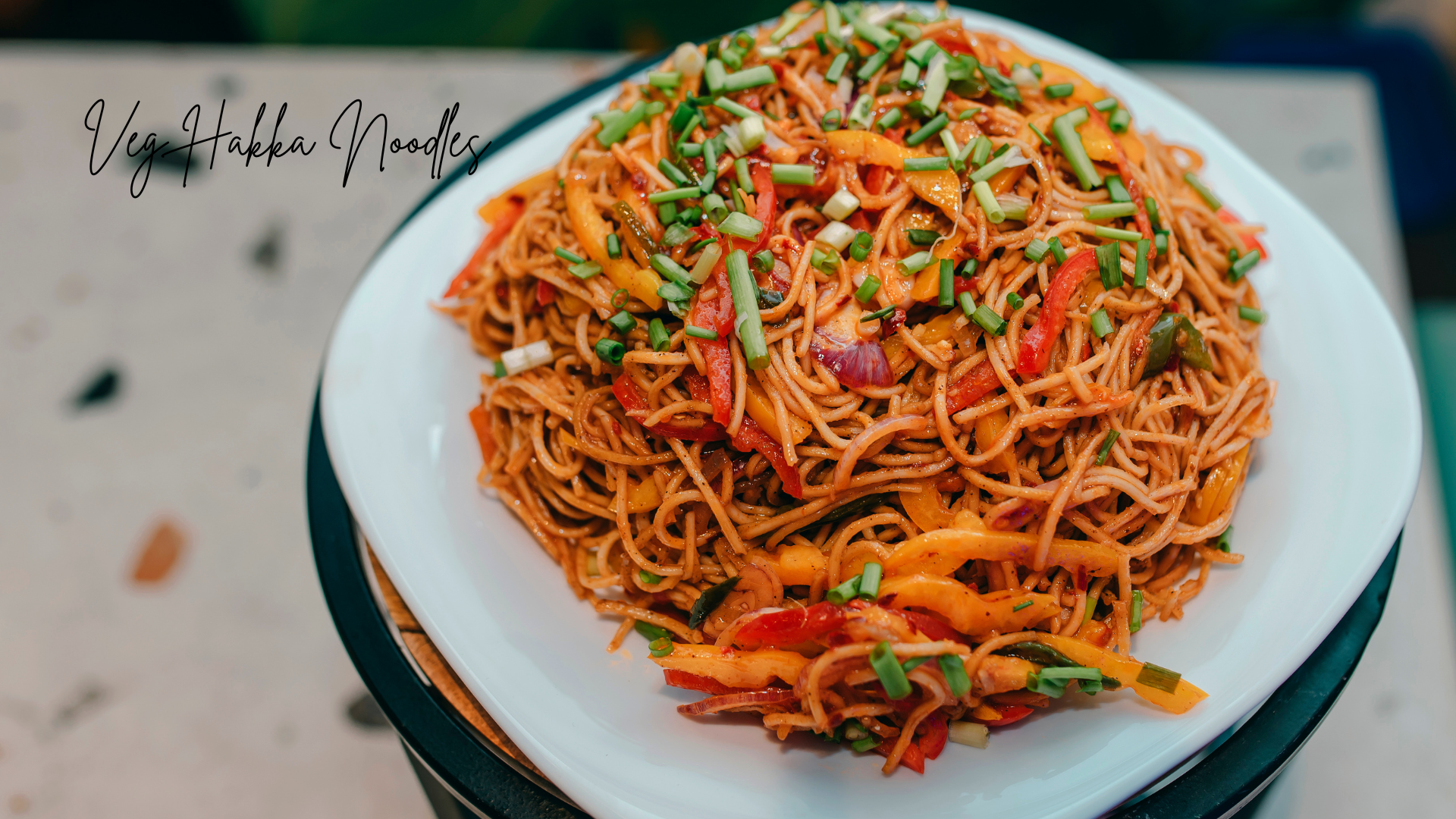 veg hakka noodles